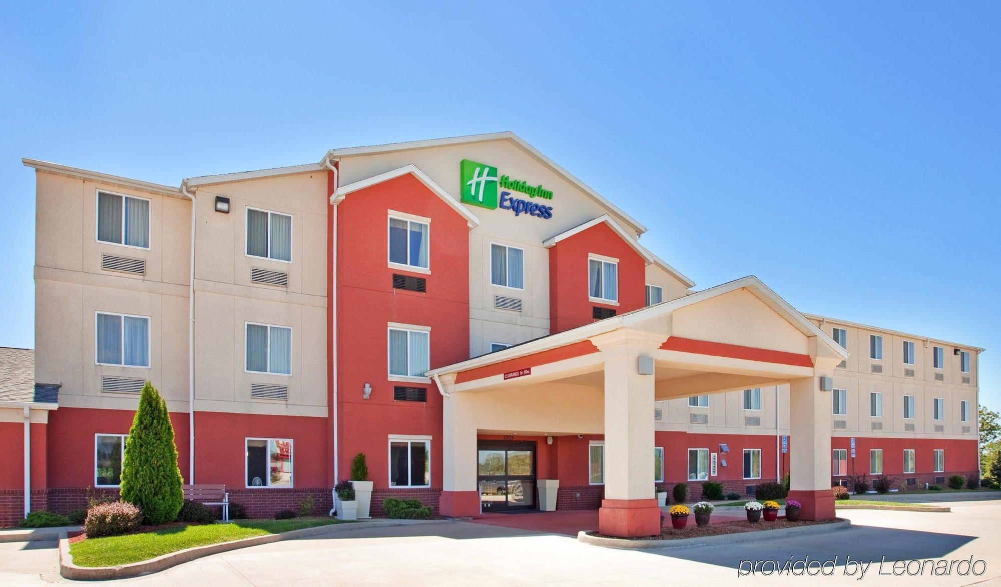 Baymont By Wyndham Fulton Hotel Ngoại thất bức ảnh