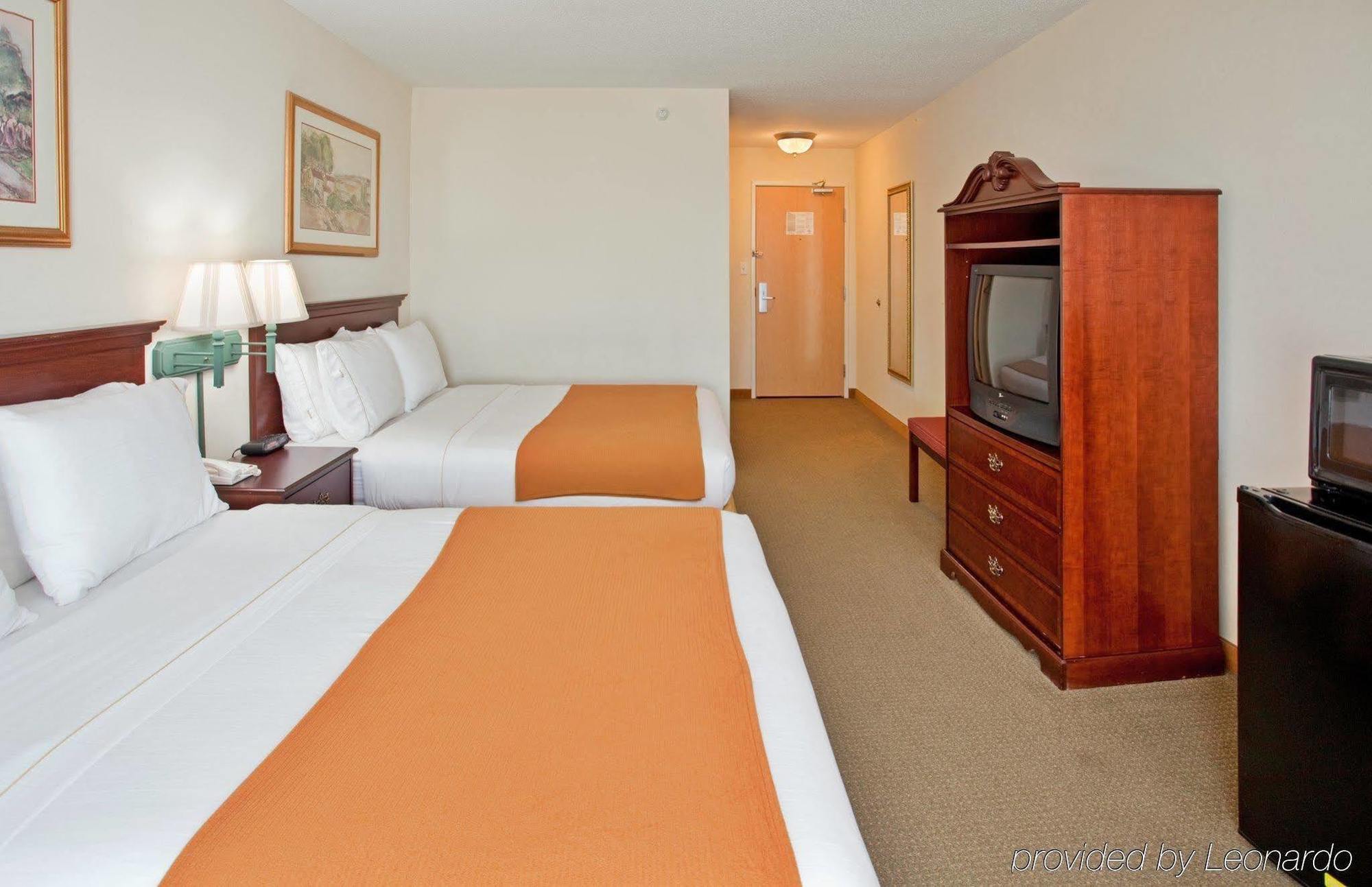 Baymont By Wyndham Fulton Hotel Ngoại thất bức ảnh
